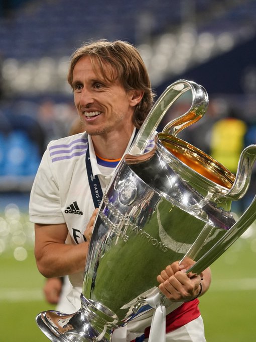 冬奥会：中国短道速滑夺两金