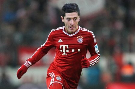 小卡关键抢断竟是犯规！裁判三秒两误判抢戏，快船19分逆转胜局遭质疑