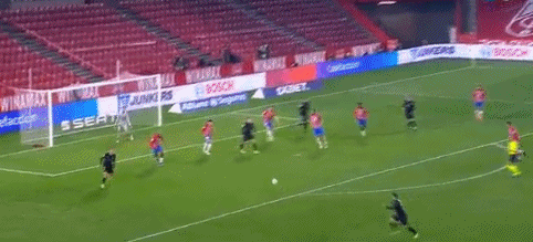 最后两分钟突然断电！詹姆斯26+9+10，东契奇24+9+9，雄鹿惊险击败湖人